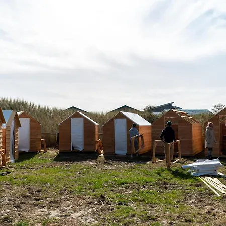 Luxury tent Surfana Family Camp Aan Zee